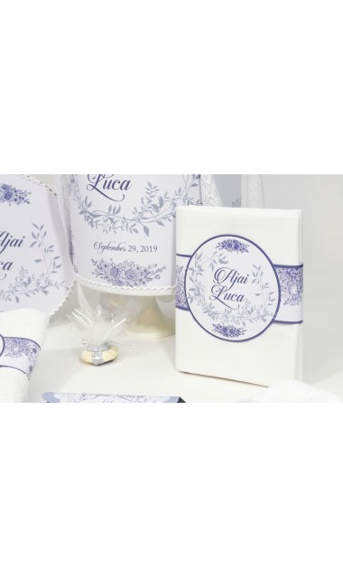 Trusou de botez pentru baieti clasic cu broderie si flori albastre, La poem 8